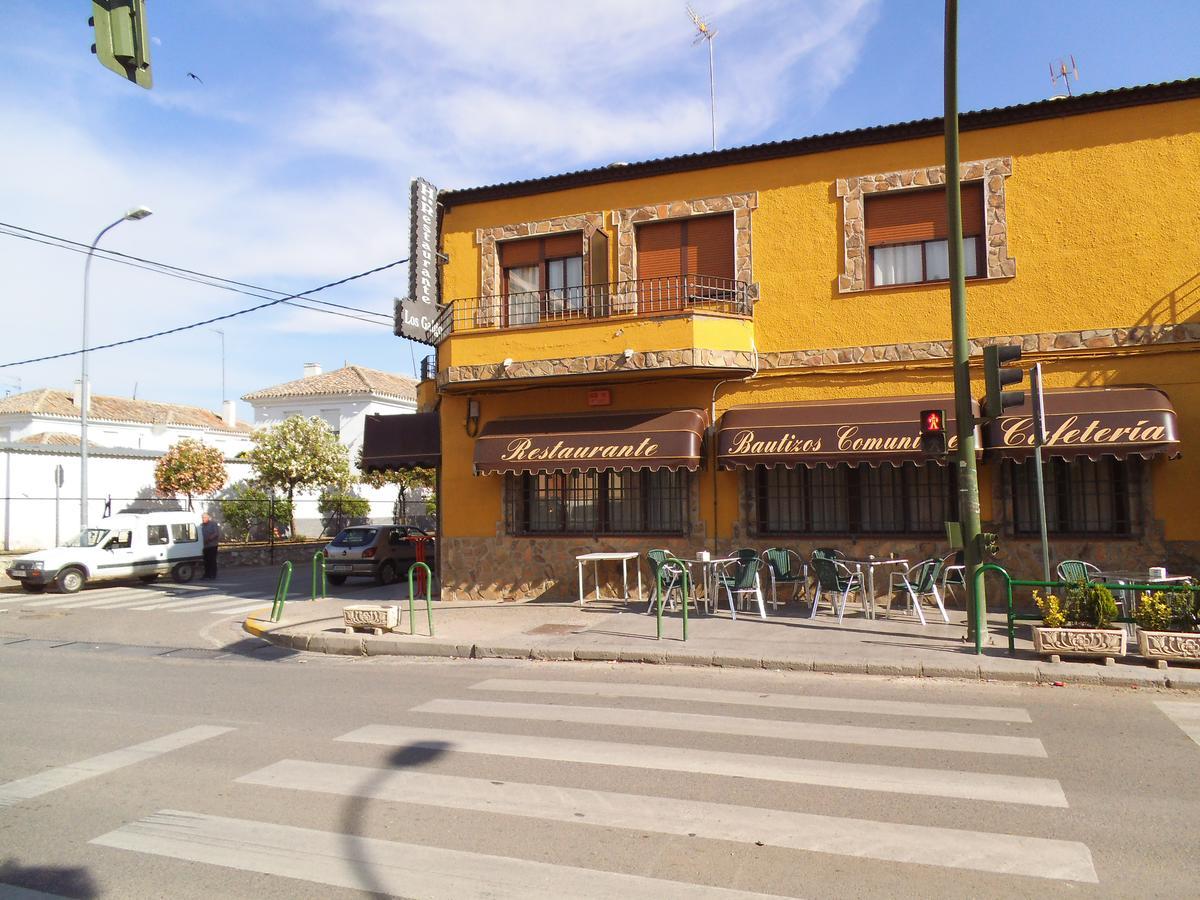 Hostal Los Galgos Ьепес Экстерьер фото